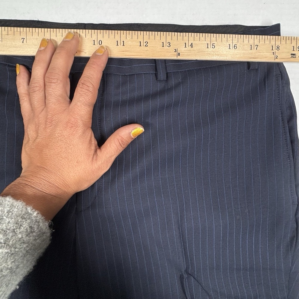 Lauren Ralph Lauren Mens 42R Navy Blue Pinstriped 2-Pc Suit Wythe Wool 36X28 EUC - Picture 13 of 16